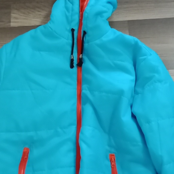 #16. Jing Joe xian Feng fashion wear Women's jacket with hood. Size: XL - Picture 2 of 8